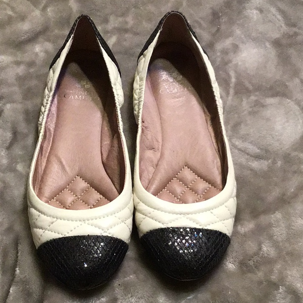 Vince Camuto flats